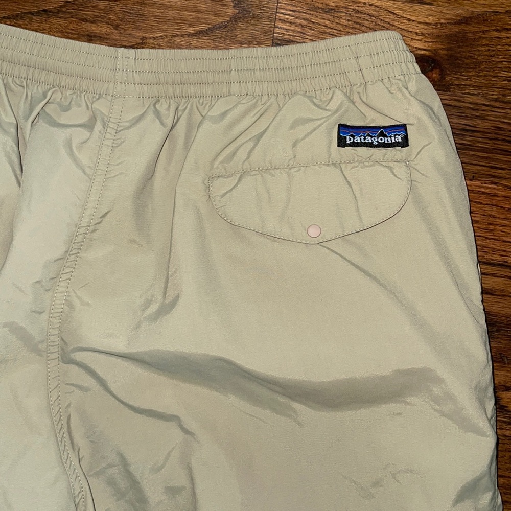 Patagonia Baggies pants Xl khaki